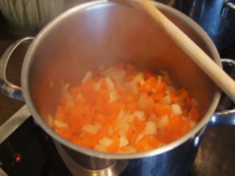 Hähnchenkeulen mit Paprikasauce und Hörnchen Nudeln - Rezept - Bild Nr. 8