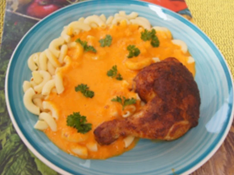 Hähnchenkeulen mit Paprikasauce und Hörnchen Nudeln - Rezept - Bild Nr. 12