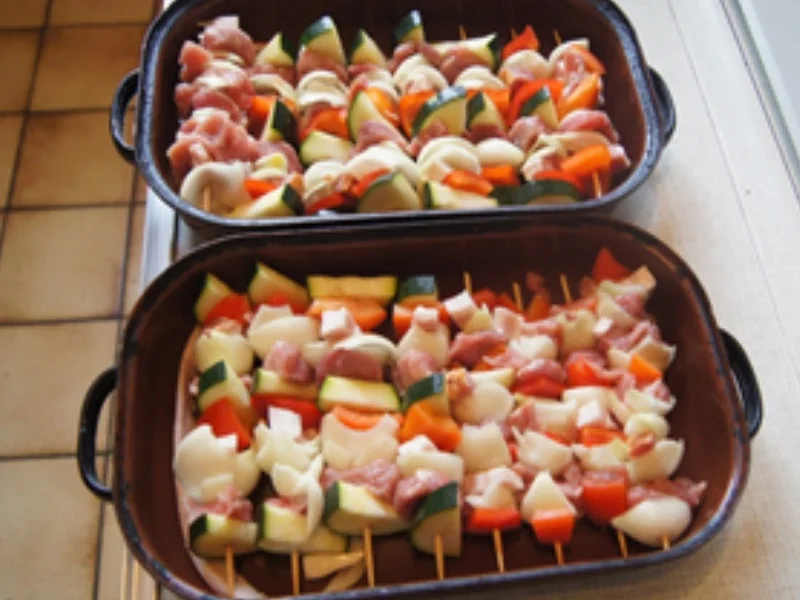 Rezept: Schweinefilet-Bauchspeck-Gemüse-Spieße mit Currysauce und Curryreis Bild Nr. 5 Schweinefilet-Bauchspeck-Gemüse-Spieße mit Currysauce und Curryreis - Rezept - Bild Nr. 5