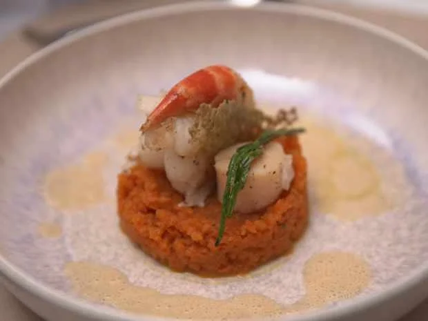 Rezept: Jakobsmuschel und Garnele auf Karottenconfit Bild Nr. 2 Jakobsmuschel und Garnele auf Karottenconfit - Rezept - Bild Nr. 2