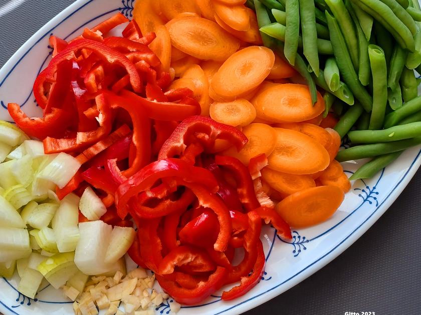 Gemüse-Curry mit Hähnchen - Rezept mit Bild - kochbar.de