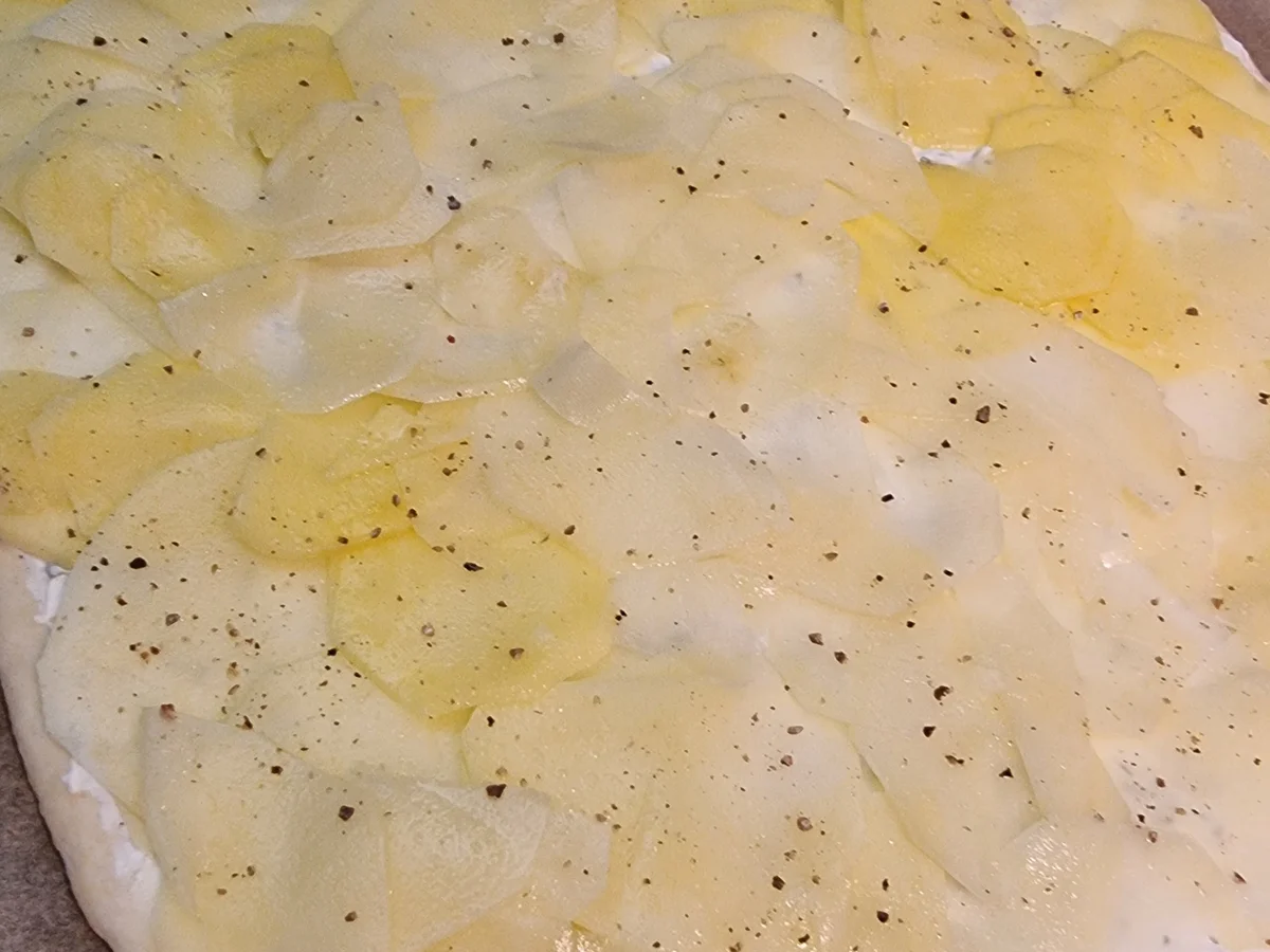 Kartoffel-Pizza mit Pilzen - Rezept - Bild Nr. 16714