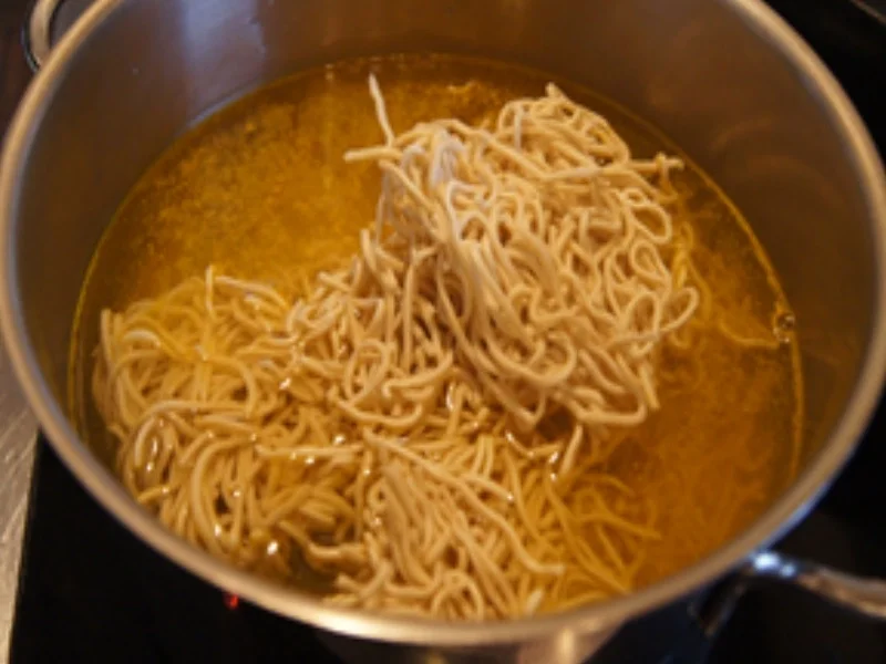 Rezept: Chow Mein mit Garnelen Bild Nr. 16703 Chow Mein mit Garnelen - Rezept - Bild Nr. 16703