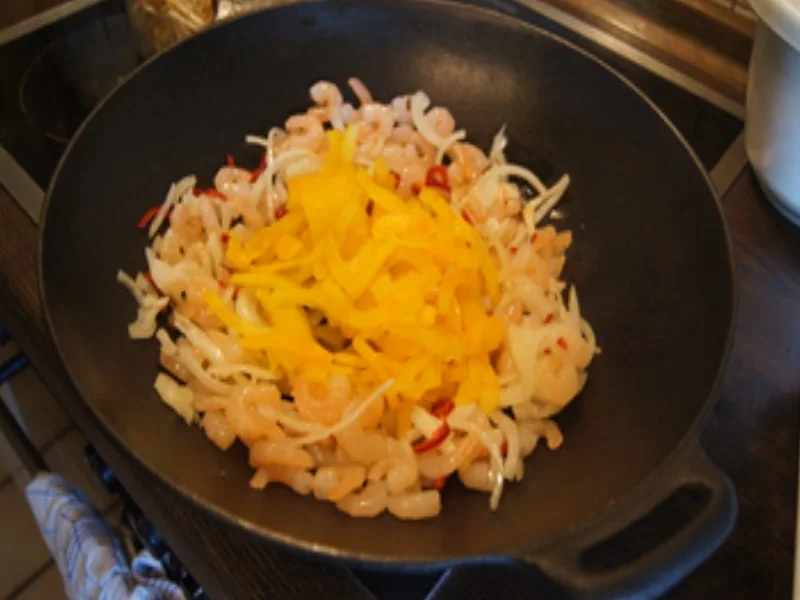 Rezept: Chow Mein mit Garnelen Bild Nr. 16711 Chow Mein mit Garnelen - Rezept - Bild Nr. 16711