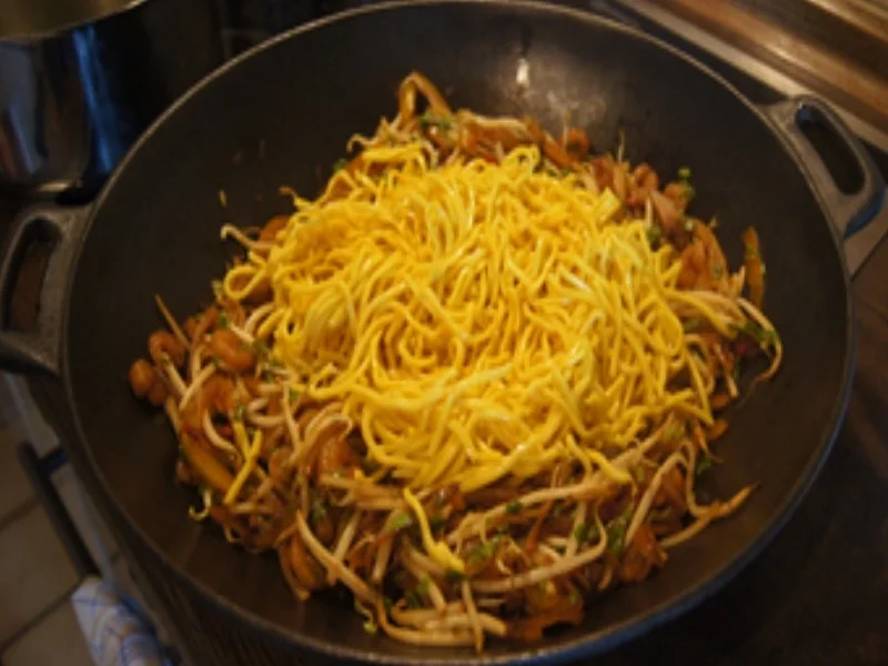 Rezept: Chow Mein mit Garnelen Bild Nr. 16716 Chow Mein mit Garnelen - Rezept - Bild Nr. 16716