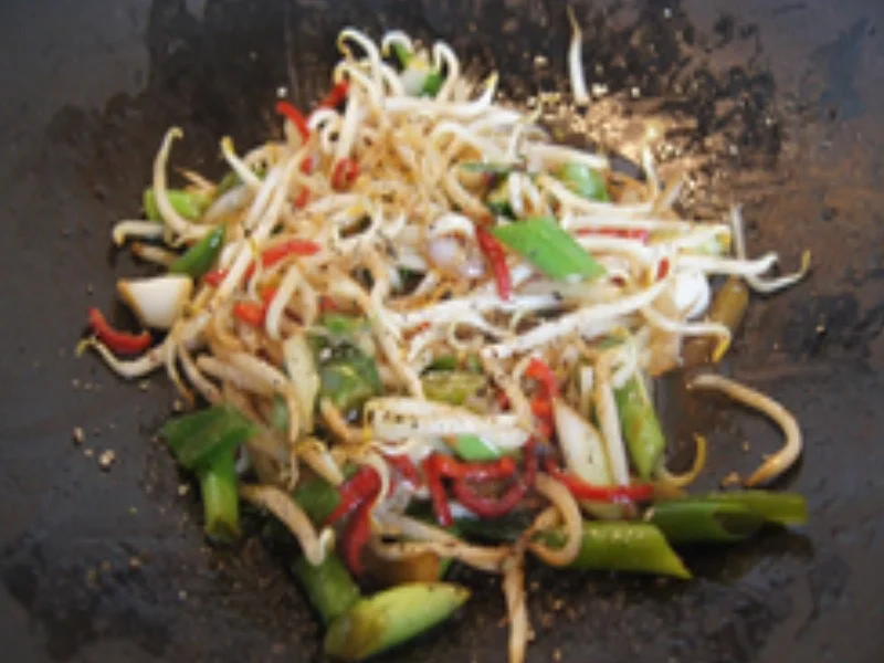 Reisbuletten mit gebratenen Sojabohnensprossen - Rezept - Bild Nr. 13