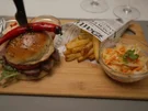 Steakburger mit Coleslaw und Fries - Rezept - Bild Nr. 2