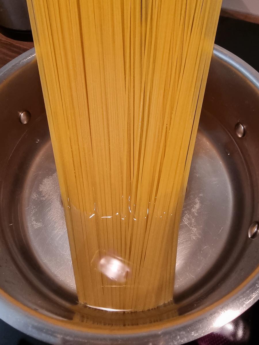 Spaghetti mit Spinat-Pesto - Rezept - Bild Nr. 16708