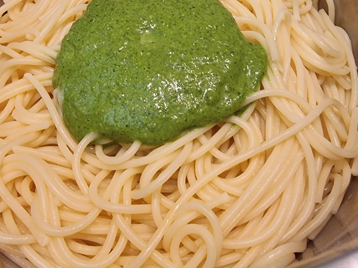 Spaghetti mit Spinat-Pesto - Rezept - Bild Nr. 16711