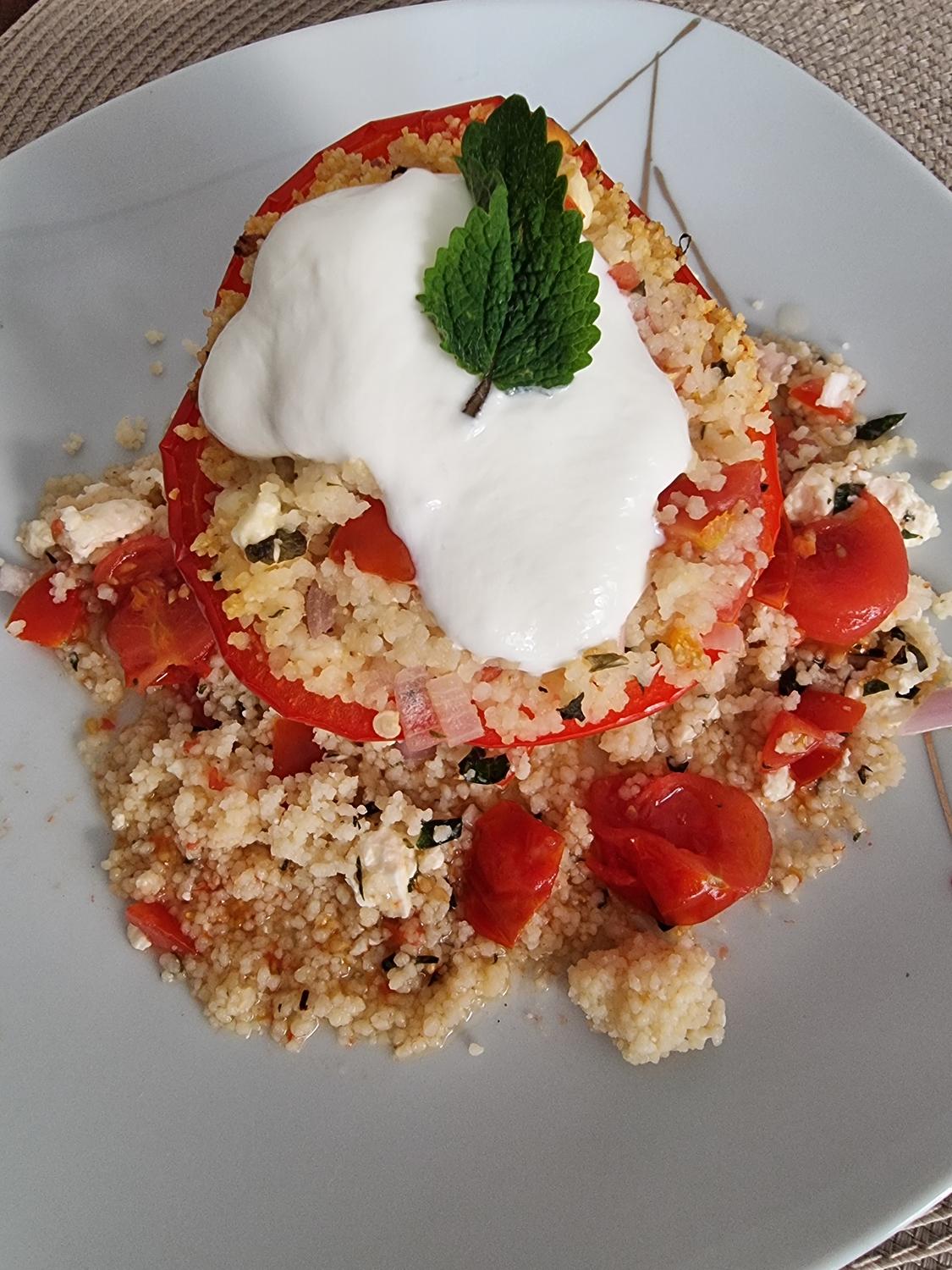 Gefüllte Paprika mit Couscous - Rezept - kochbar.de