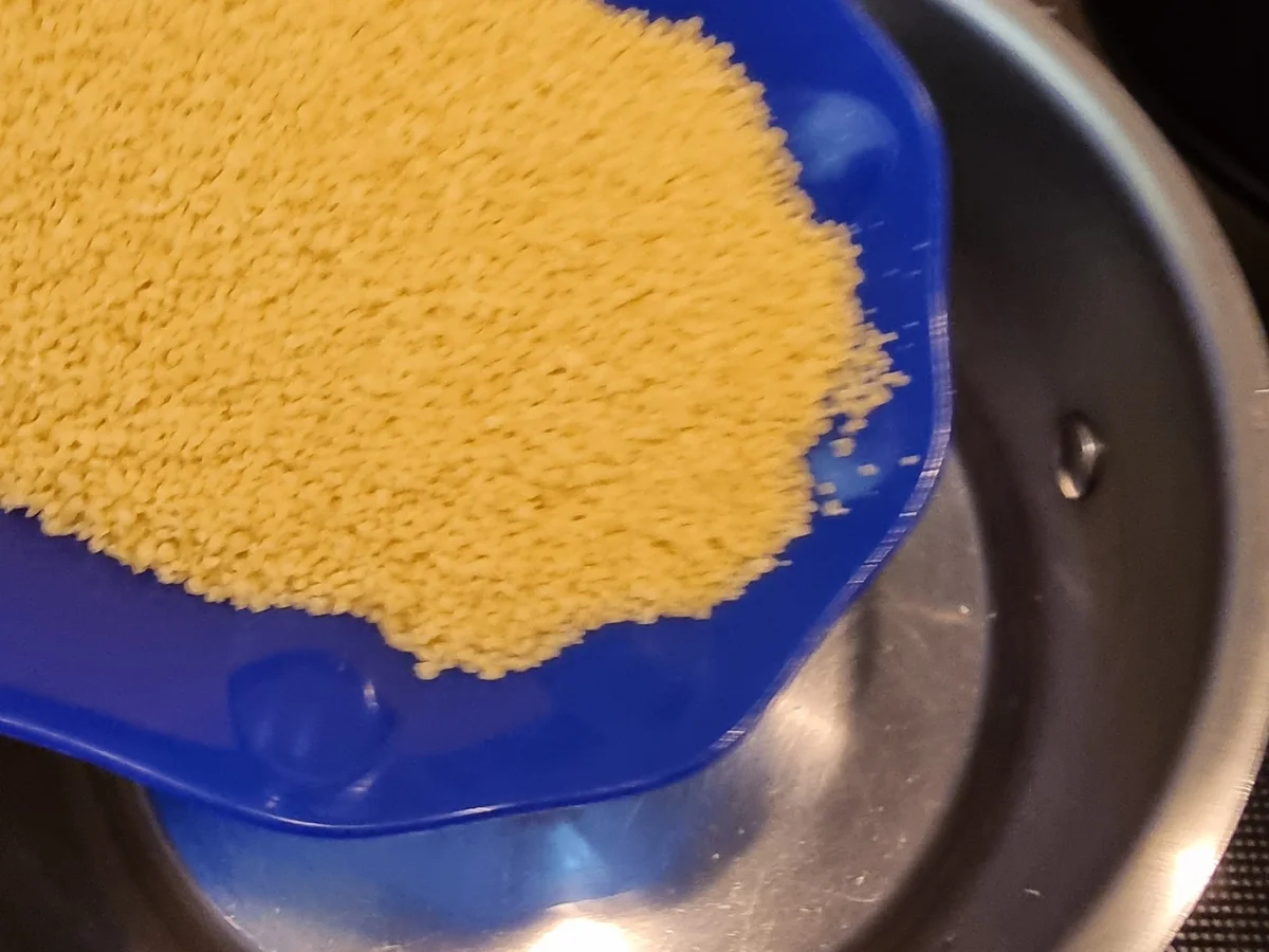 Gefüllte Paprika mit Couscous - Rezept - Bild Nr. 16703