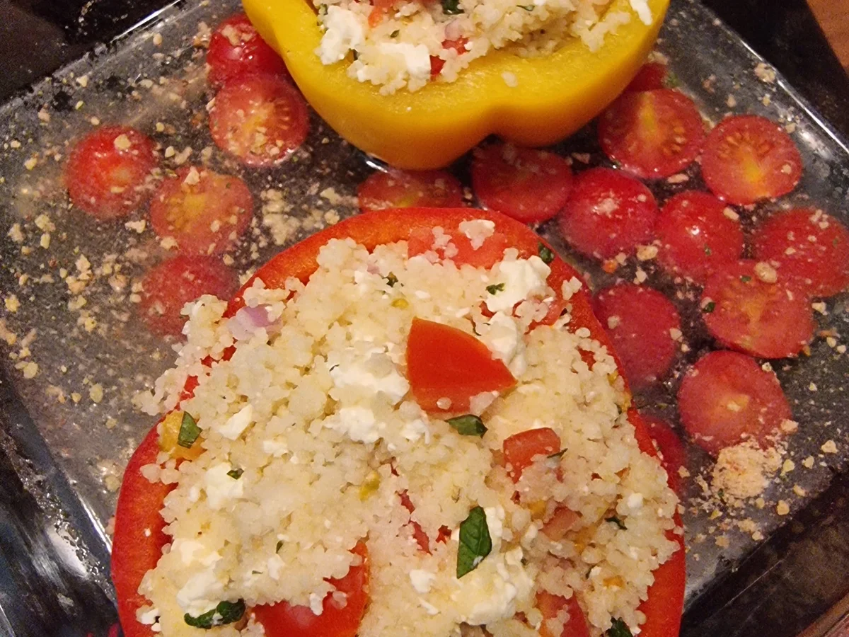 Gefüllte Paprika mit Couscous - Rezept - Bild Nr. 16708