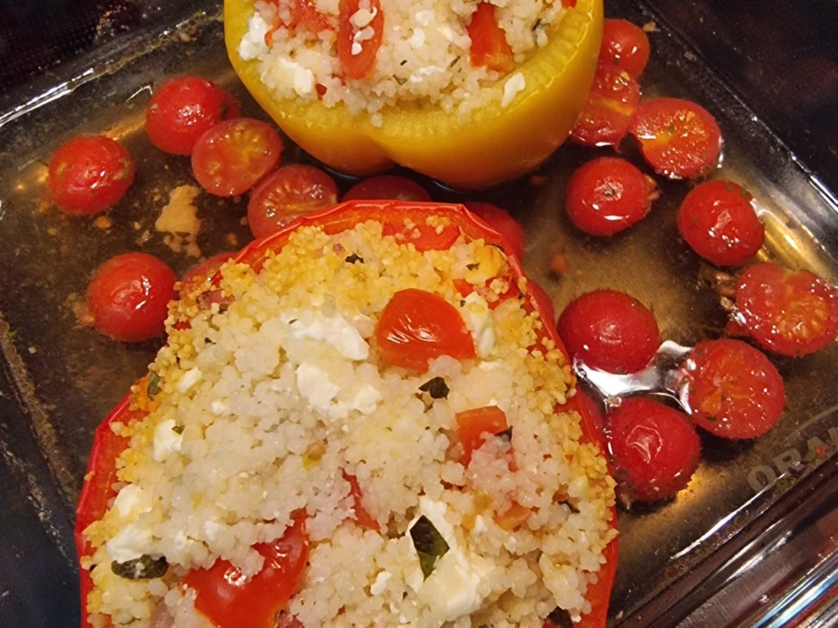 Gefüllte Paprika mit Couscous - Rezept - Bild Nr. 16710
