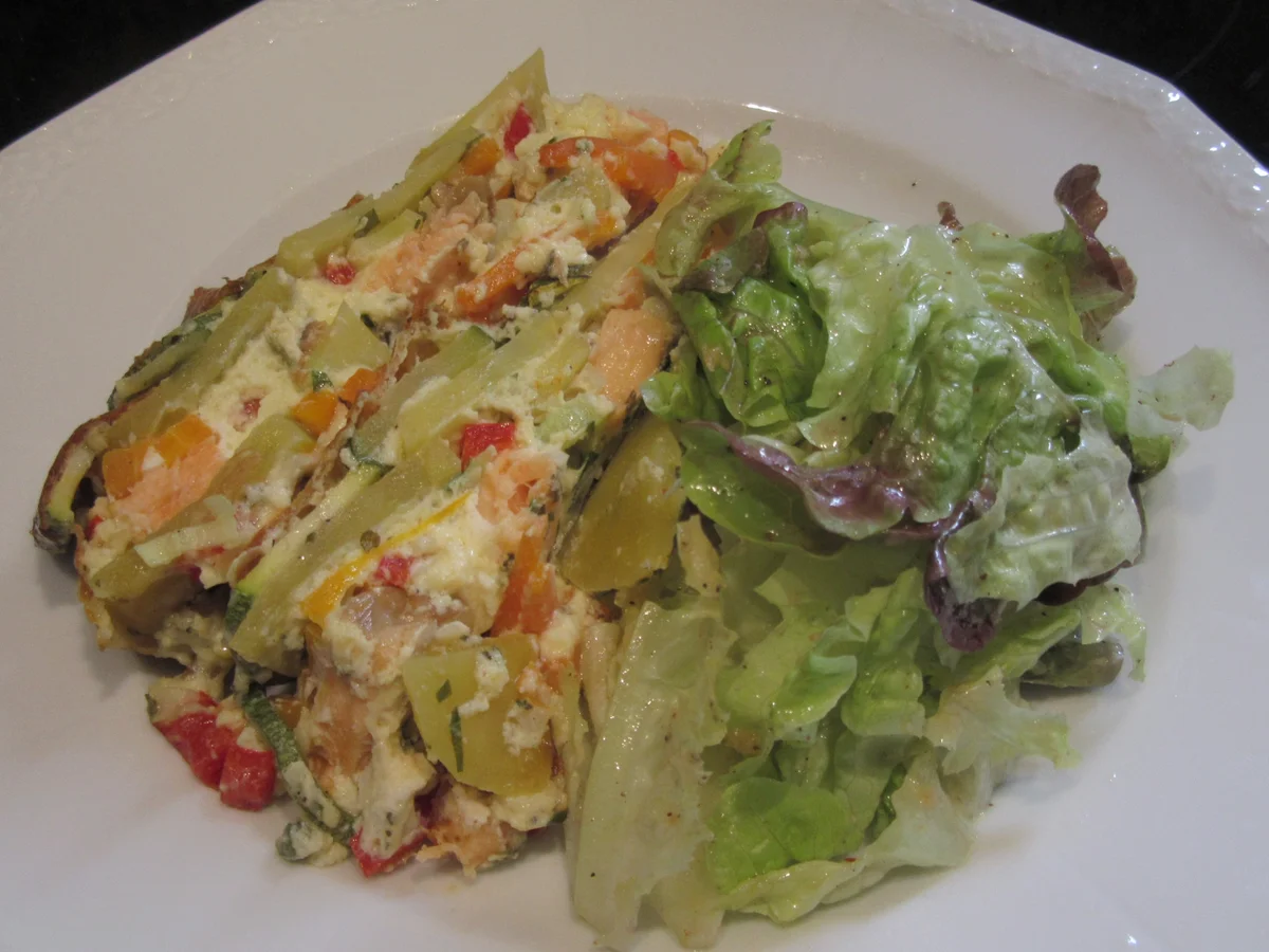 Rezept: Auflauf: Kartoffel-Gemüse-Auflauf mit Lachs Bild Nr. 16702 Auflauf: Kartoffel-Gemüse-Auflauf mit Lachs - Rezept - Bild Nr. 16702