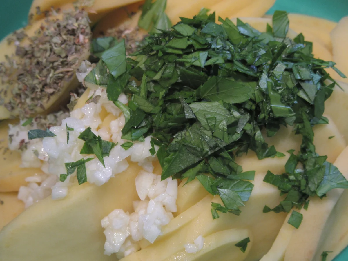 Rezept: Auflauf: Kartoffel-Gemüse-Auflauf mit Lachs Bild Nr. 16703 Auflauf: Kartoffel-Gemüse-Auflauf mit Lachs - Rezept - Bild Nr. 16703