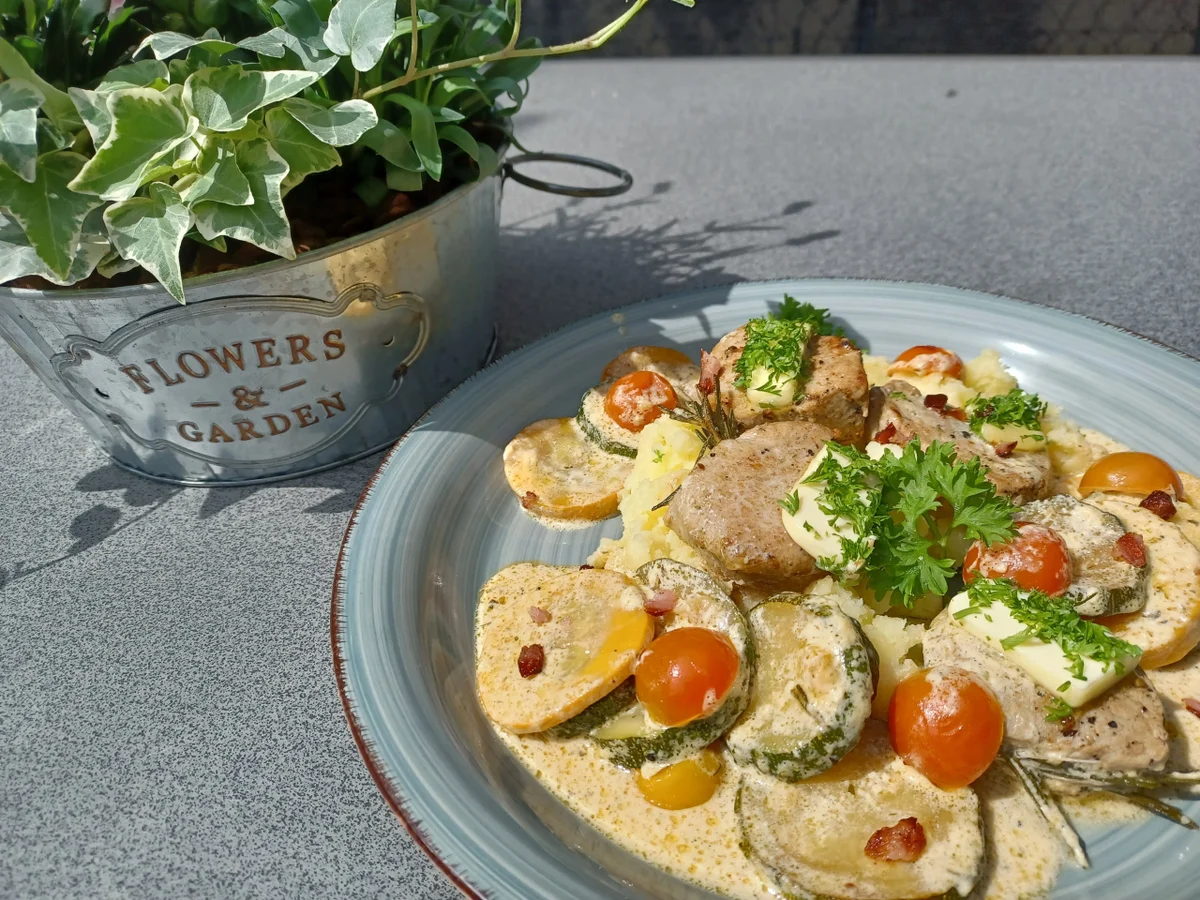 Rezept: Schweinefilet mit Zucchini Bild Nr. 16702 Schweinefilet mit Zucchini - Rezept - Bild Nr. 16702