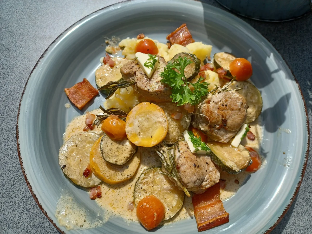 Rezept: Schweinefilet mit Zucchini Bild Nr. 16711 Schweinefilet mit Zucchini - Rezept - Bild Nr. 16711