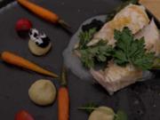 Stör-Filet mit Kaviar-Velouté und Petersilienwurzelpüree - Rezept - Bild Nr. 16702