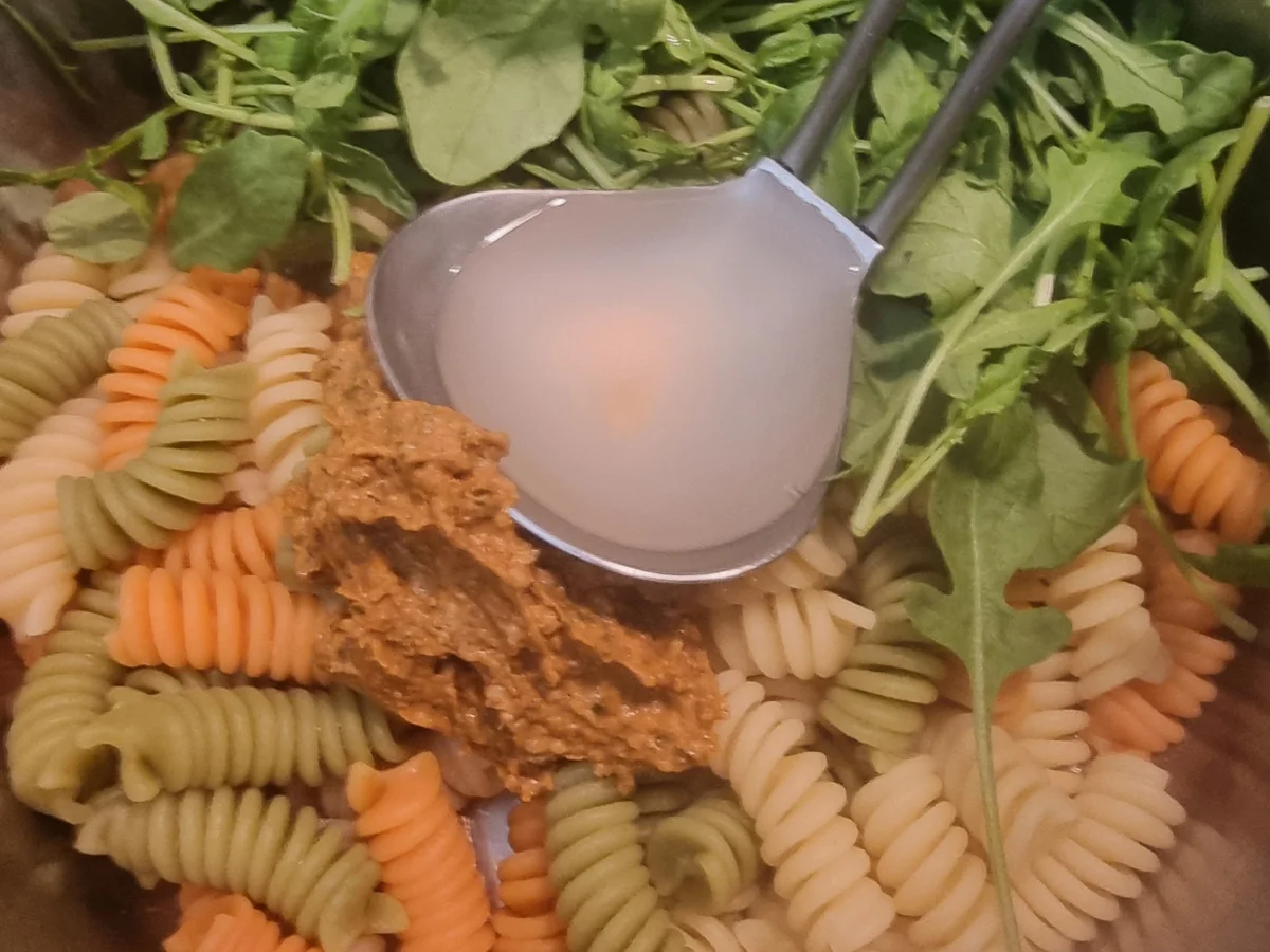 Rezept: Nudeln mit Tomaten-Zitronen -Pesto Bild Nr. 16710 Nudeln mit Tomaten-Zitronen -Pesto - Rezept - Bild Nr. 16710