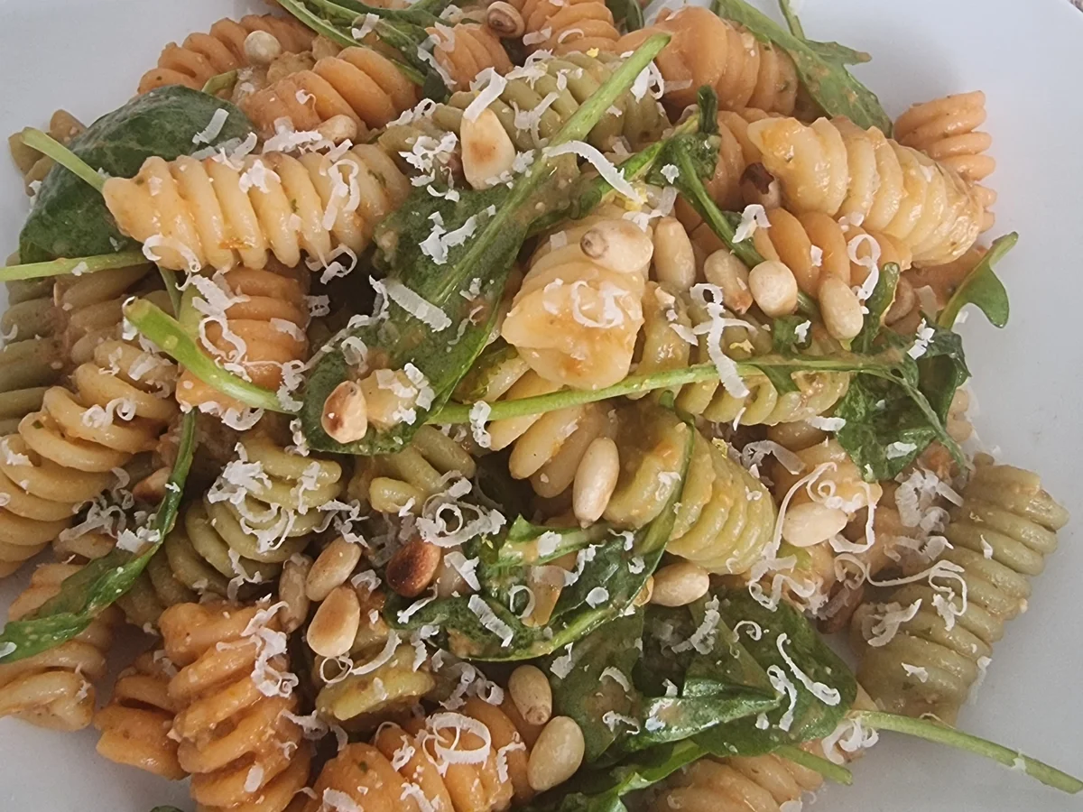 Rezept: Nudeln mit Tomaten-Zitronen -Pesto Bild Nr. 16712 Nudeln mit Tomaten-Zitronen -Pesto - Rezept - Bild Nr. 16712