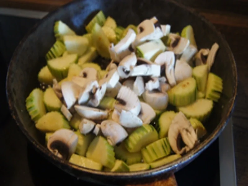 Zucchini-Champignon-Curry mit Basmatireis - Rezept - Bild Nr. 16709