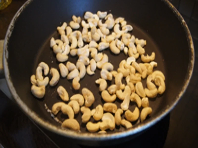 Gebratenes Hähnchenbrustfilet mit Cashew Nüssen und Jasmin Reis - Rezept - Bild Nr. 7