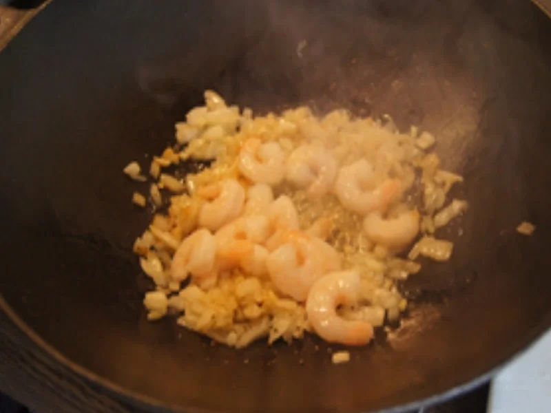 Rezept: Gebratener Basmatireis mit Garnelen und Spiegelei Bild Nr. 16706 Gebratener Basmatireis mit Garnelen und Spiegelei - Rezept - Bild Nr. 16706