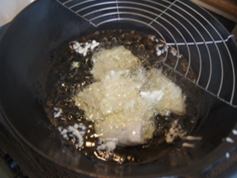 Rezept: Ausgebackenes Pangasius-Filet mit Mini-Rösti und Chinakohlsalat Bild Nr. 16709 Ausgebackenes Pangasius-Filet mit Mini-Rösti und Chinakohlsalat - Rezept - Bild Nr. 16709