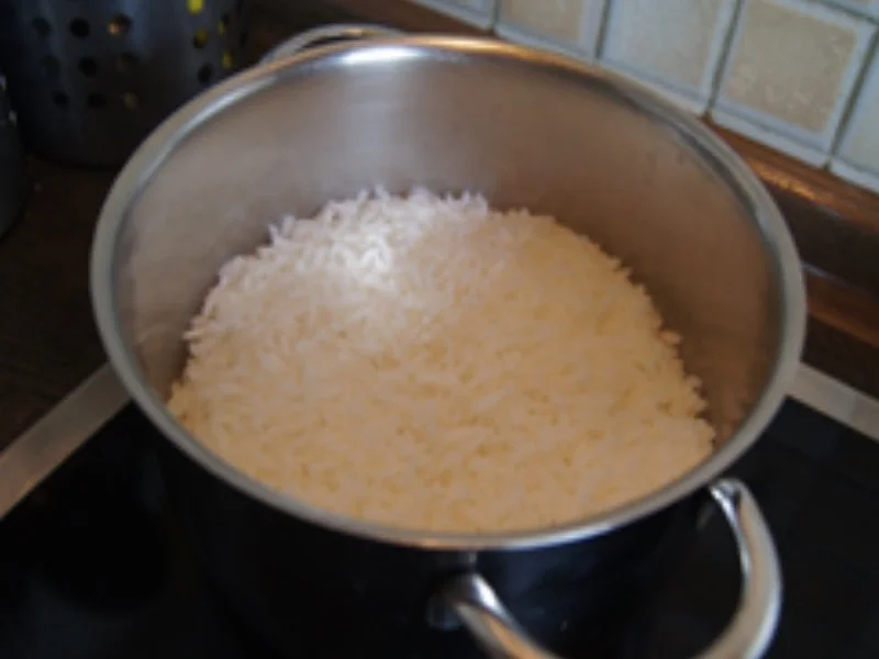 Rezept: Hähnchenbrustfilet-Gemüse-Curry mit Jasmin-Reis Bild Nr. 16718 Hähnchenbrustfilet-Gemüse-Curry mit Jasmin-Reis - Rezept - Bild Nr. 16718