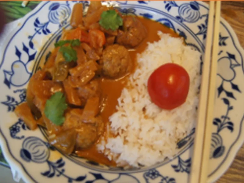 Frittierte Hackfleischbällchen mit Gemüse süß-sauer und Jasmin Reis - Rezept - Bild Nr. 2