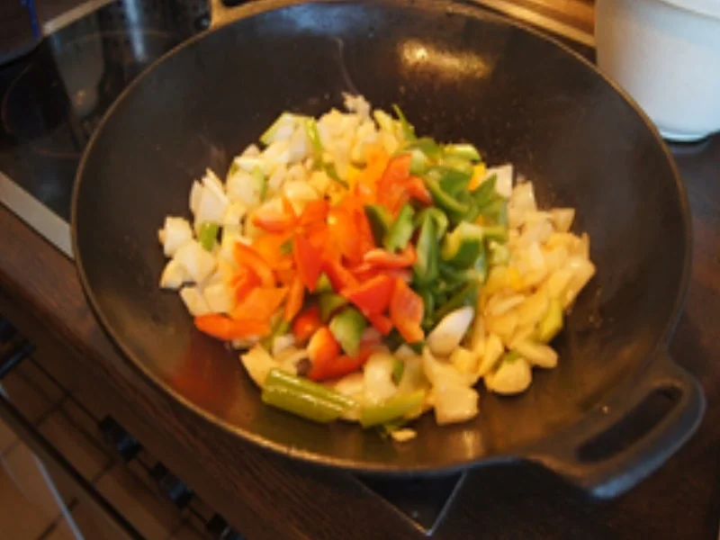 Frittierte Hackfleischbällchen mit Gemüse süß-sauer und Jasmin Reis - Rezept - Bild Nr. 16