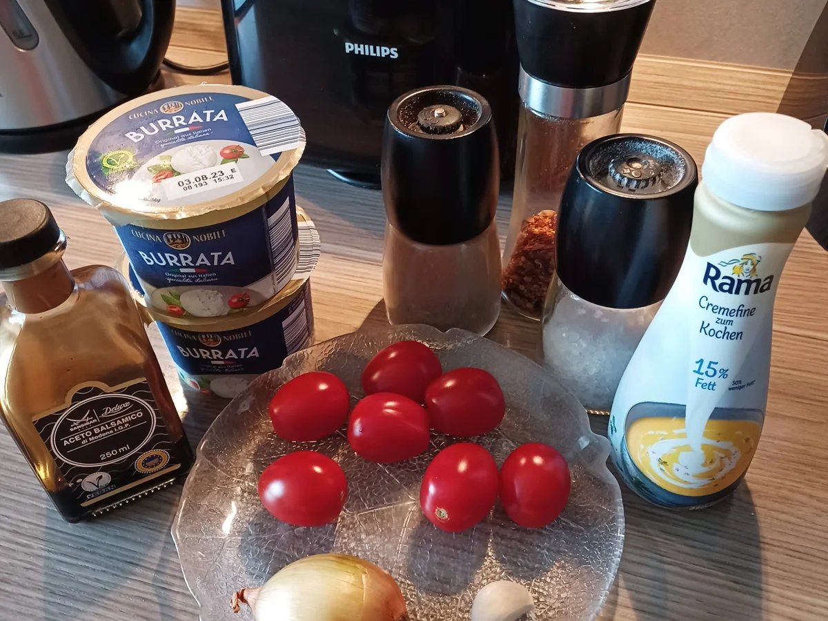 Burrata auf Spaghetti mit Mangold und Tomaten - Rezept - Bild Nr. 16709