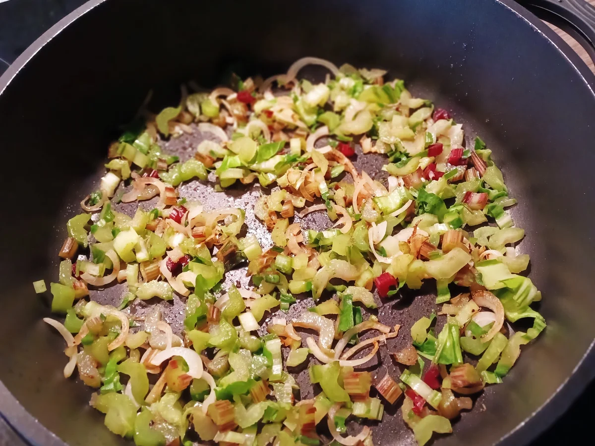 Burrata auf Spaghetti mit Mangold und Tomaten - Rezept - Bild Nr. 16711