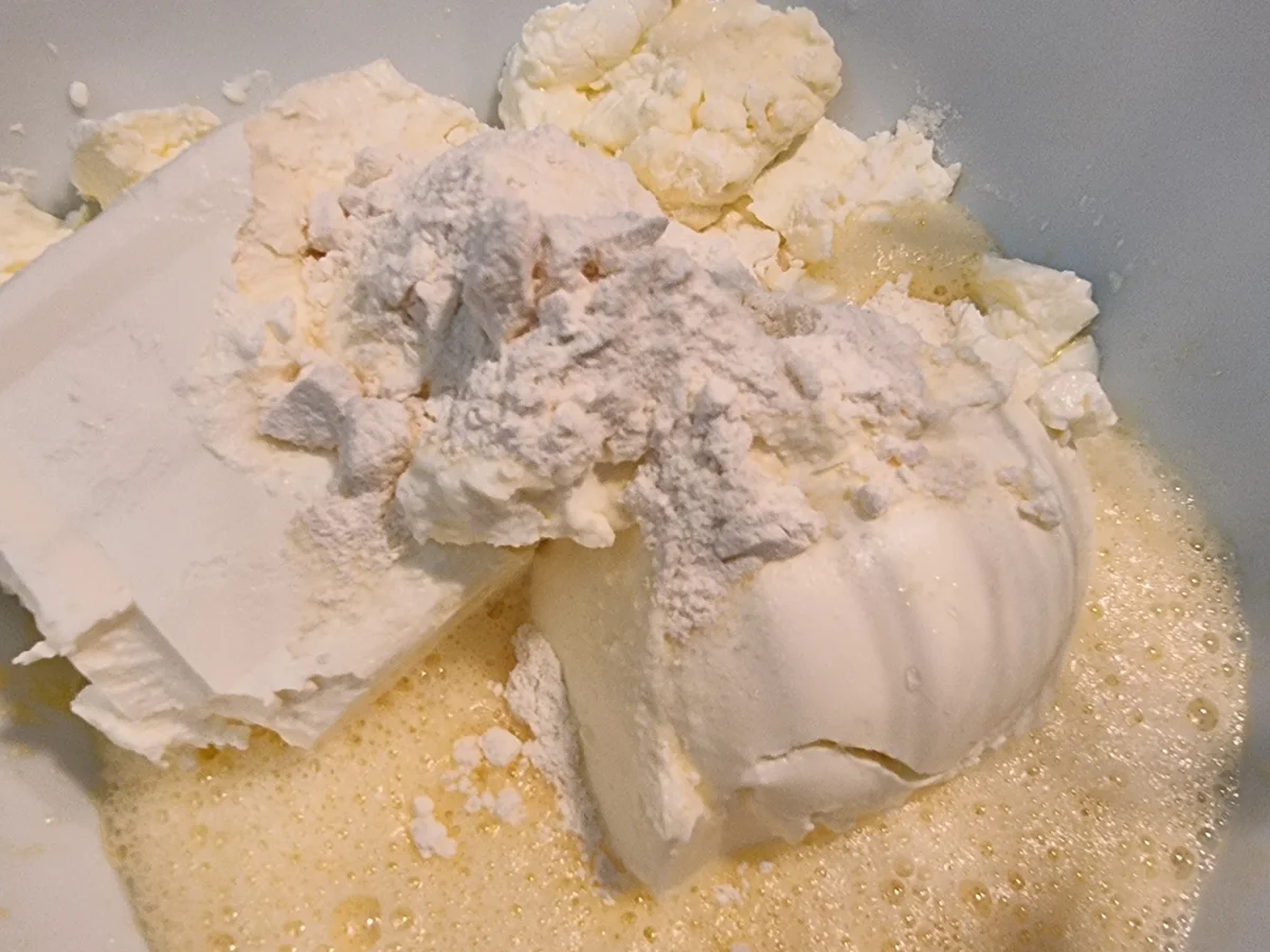 New York Chessecake mit Blaubeersauce und Mini-Marshmallows - Rezept - Bild Nr. 16714