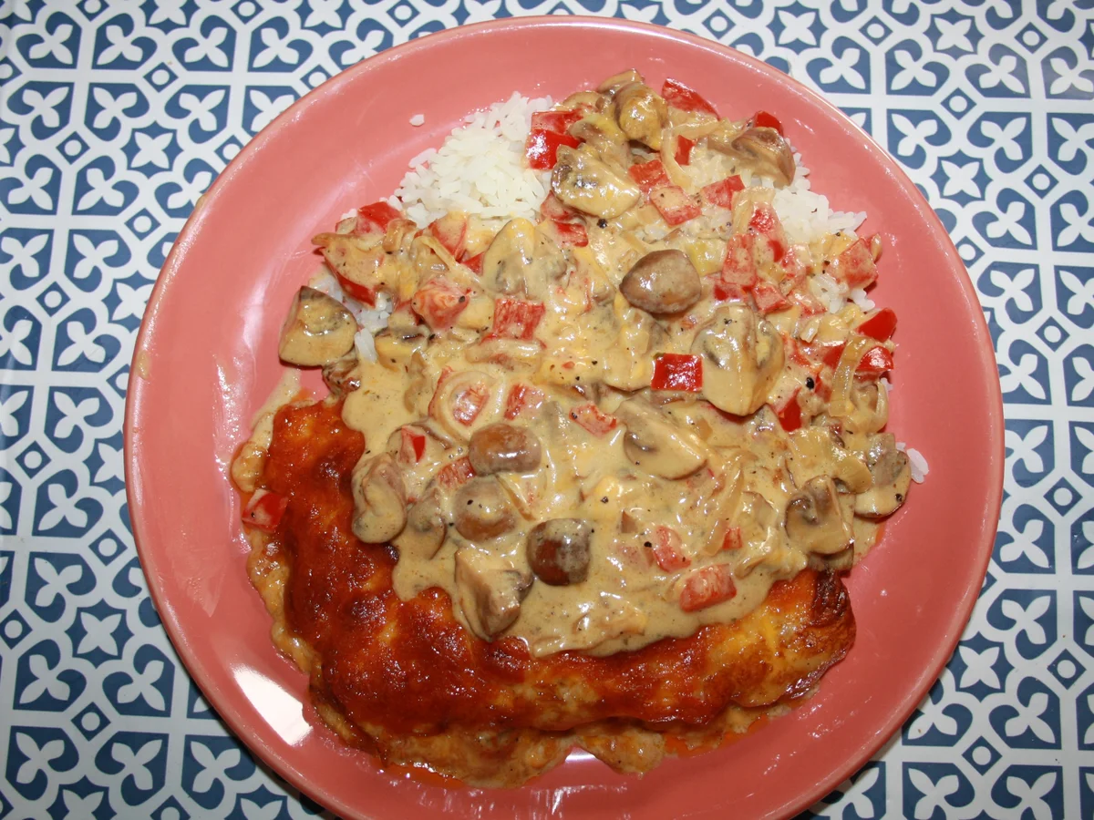 Ofenschnitzel in Pilz - Paprika - Rahm - Rezept - Bild Nr. 16727