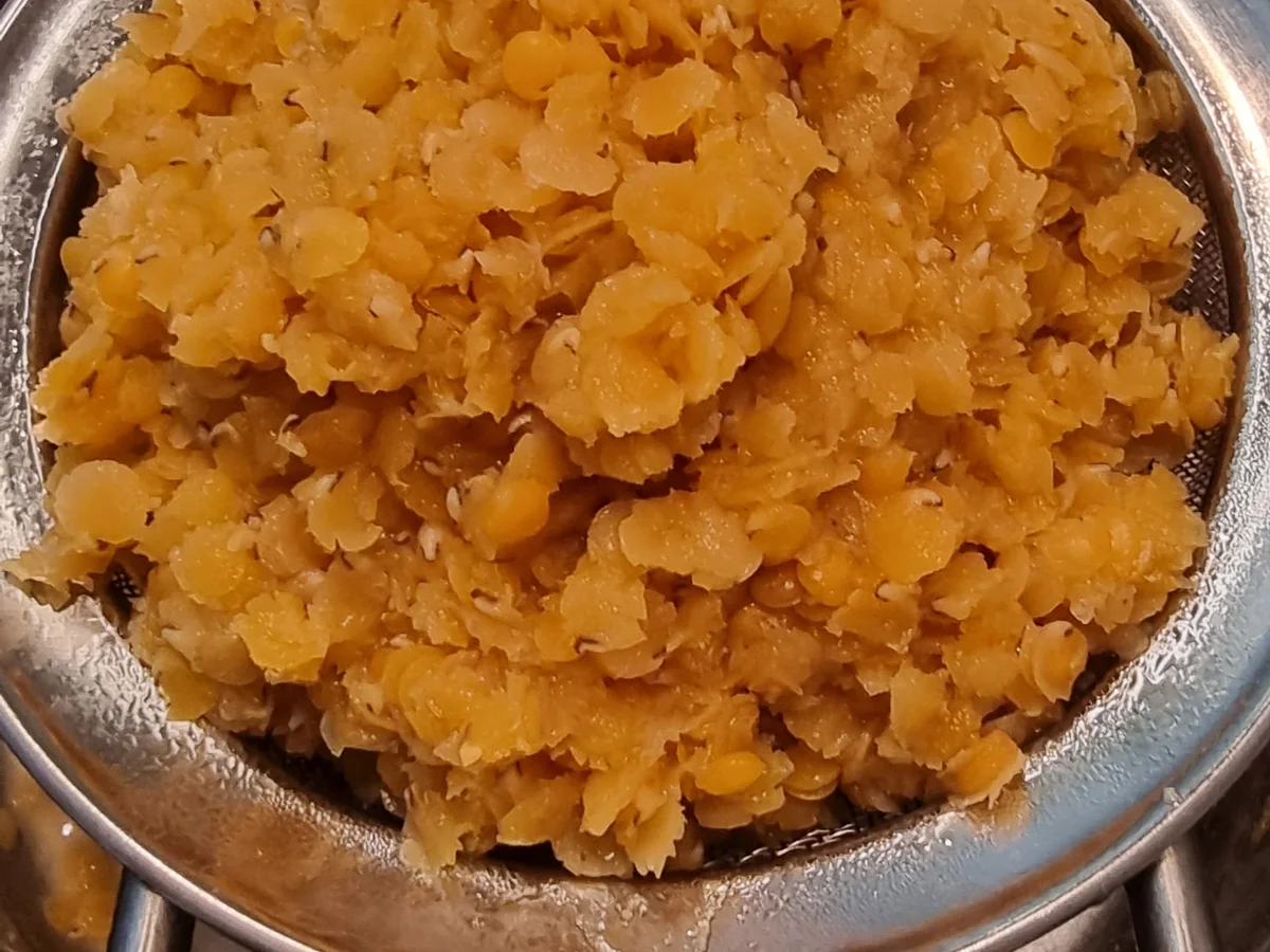 Linsenbällchen mit Spaghetti und Tomatensauce - Rezept - Bild Nr. 16727