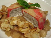 Dessert: Mohneis auf Zimtäpfeln und Mandelkrokant - Rezept - Bild Nr. 16724