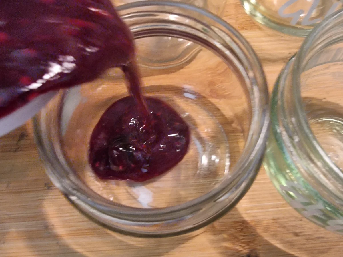 Rezept: Vierfrucht-Konfitüre Bild Nr. 16736 Vierfrucht-Konfitüre - Rezept - Bild Nr. 16736