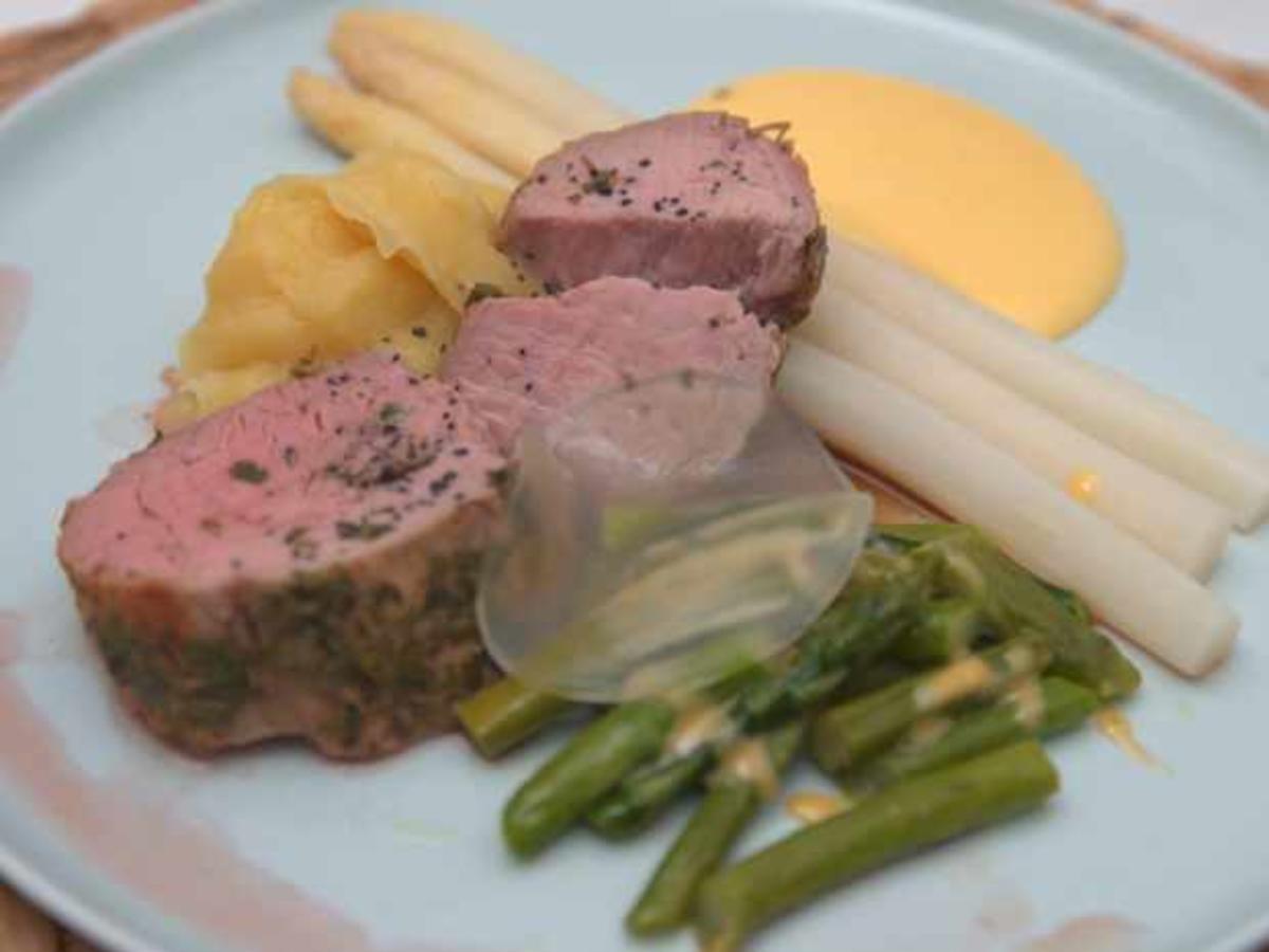 Kalbsfilet mit Kartoffelpüree und Spargel - Rezept - kochbar.de
