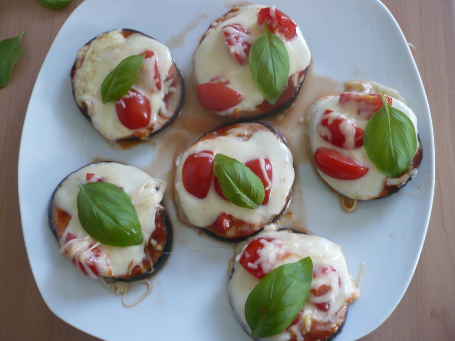 Auberginen - Pizza - Rezept mit Bild - kochbar.de