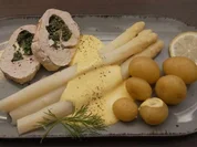 Rezept: Putenrollbraten mit Spargel und Drillingskartoffeln Bild Nr. 2 Putenrollbraten mit Spargel und Drillingskartoffeln - Rezept - Bild Nr. 2