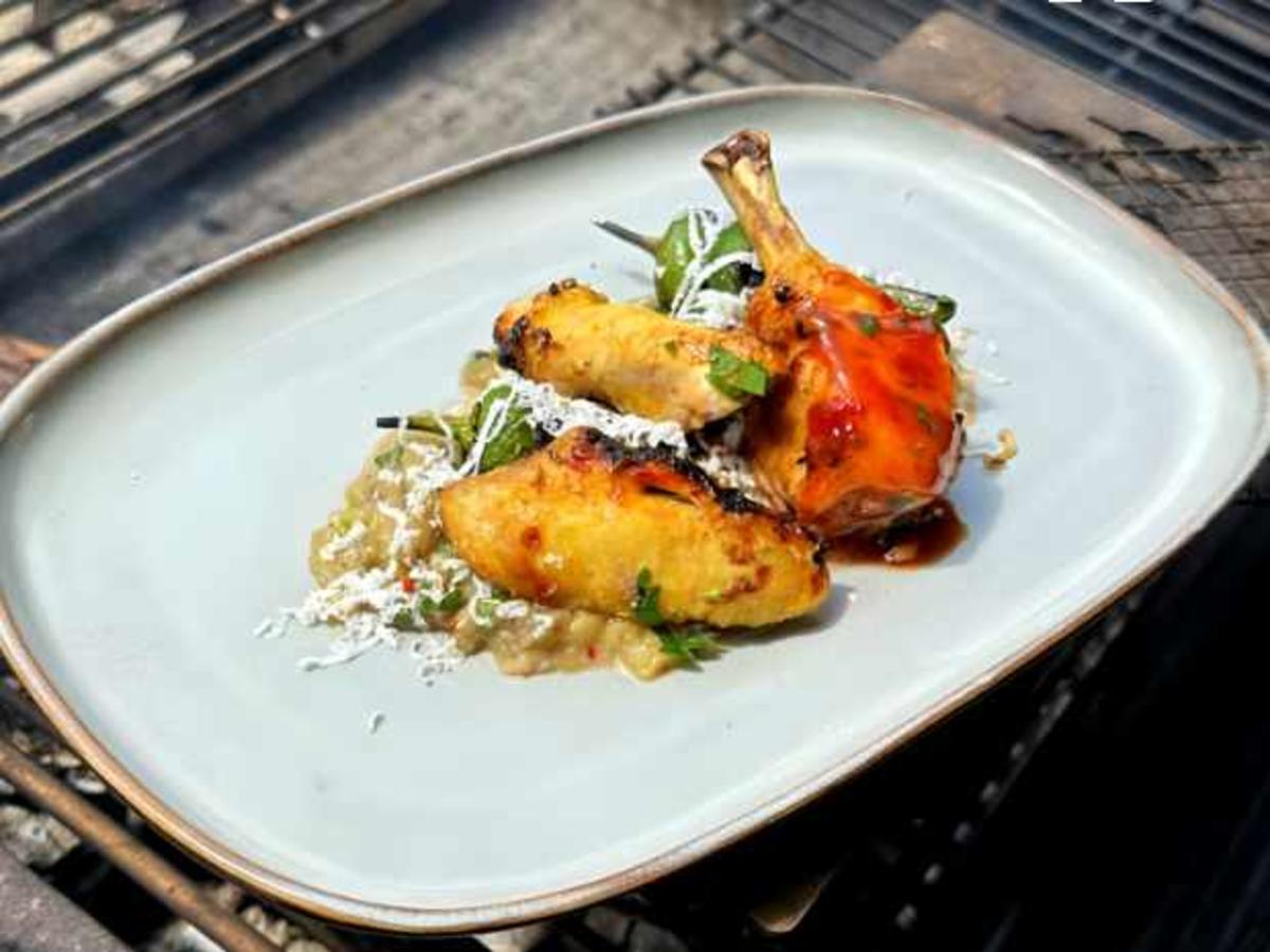 Drumsticks und Chickenwings mit Aubergine (Chryssanthi Kavazi) - Rezept ...
