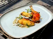 Drumsticks und Chickenwings mit Aubergine (Chryssanthi Kavazi) - Rezept - Bild Nr. 2