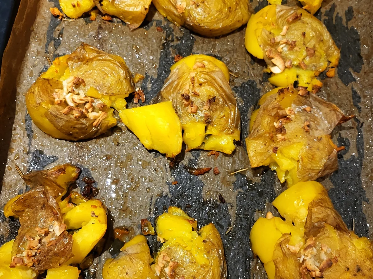 Rezept: Smashed Potatoes Bild Nr. 2 Smashed Potatoes - Rezept - Bild Nr. 2