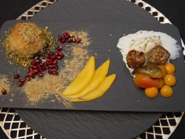 Kadayif mit Pistazienfüllung und gebackene Feigen mit Walnüssen - Rezept - Bild Nr. 2