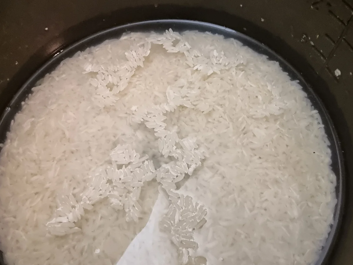 Linsen-Reis-Bratlinge mit Gurkensalat - Rezept - Bild Nr. 16739