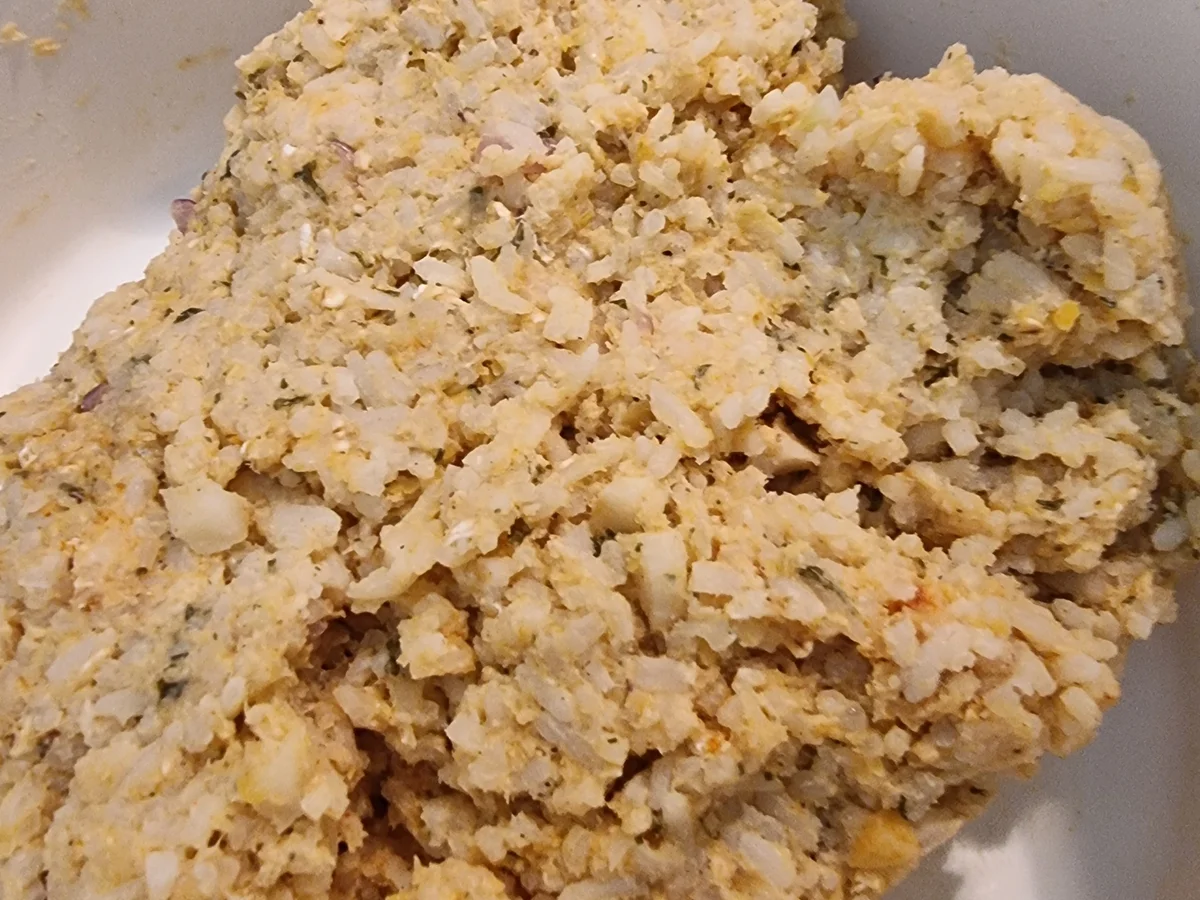 Linsen-Reis-Bratlinge mit Gurkensalat - Rezept - Bild Nr. 16745