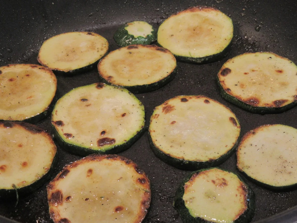 Auflauf: Mediterraner Auflauf mit Hühnerfleisch - Rezept - Bild Nr. 5