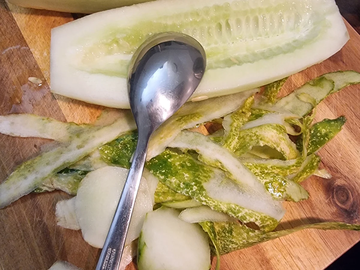 Rezept: Schmorgurken-Lachs-Pfanne Bild Nr. 16752 Schmorgurken-Lachs-Pfanne - Rezept - Bild Nr. 16752