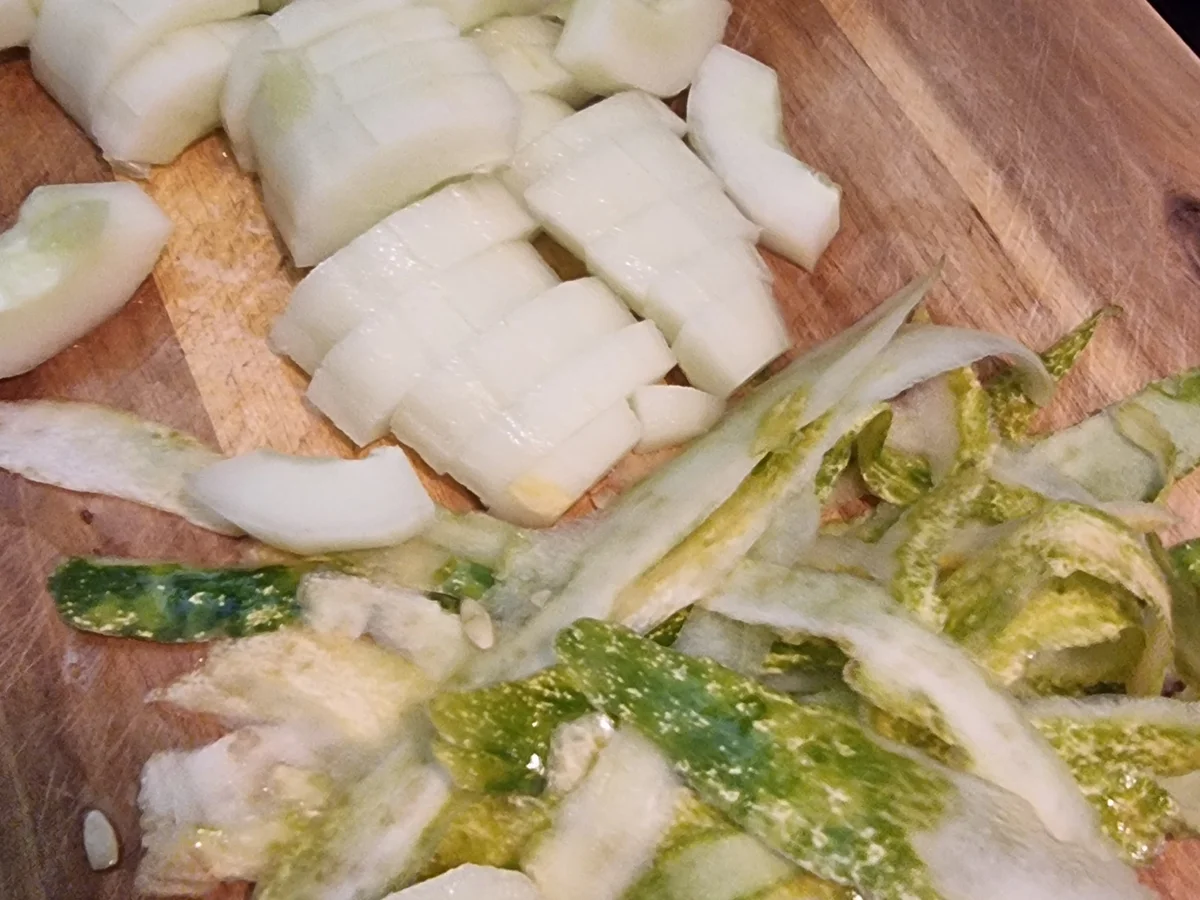 Rezept: Schmorgurken-Lachs-Pfanne Bild Nr. 16753 Schmorgurken-Lachs-Pfanne - Rezept - Bild Nr. 16753